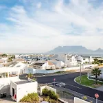 Beachfront 2 Bed W Swimming Pool, Blouberg 54 Beach Break