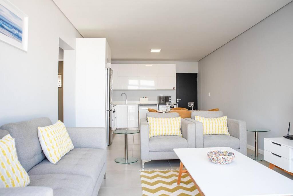Appartement Beachfront 2 Bed W Swimming Pool, Blouberg 54 Break Le Cap